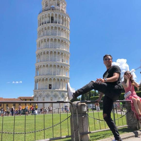 Meet your Posher, Richard - Picture 1 of 1